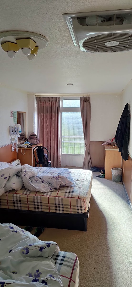 Room 5