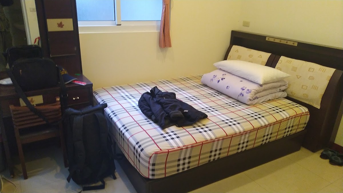 Room 8