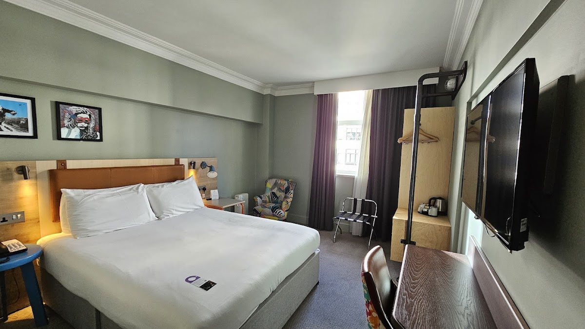Bristol Grand Hotel By Sunday photo 2