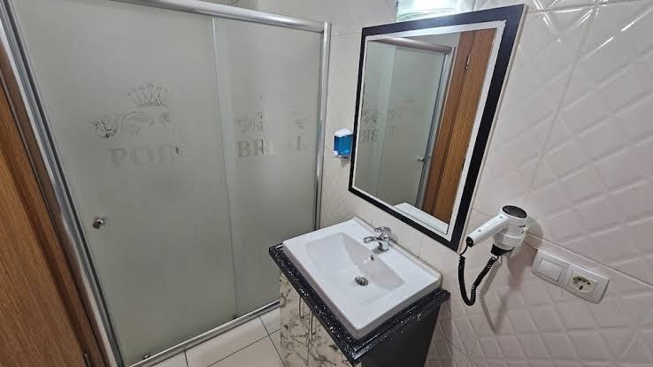 Room 6