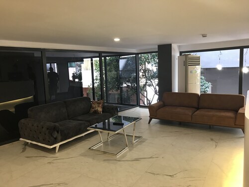 Room 8