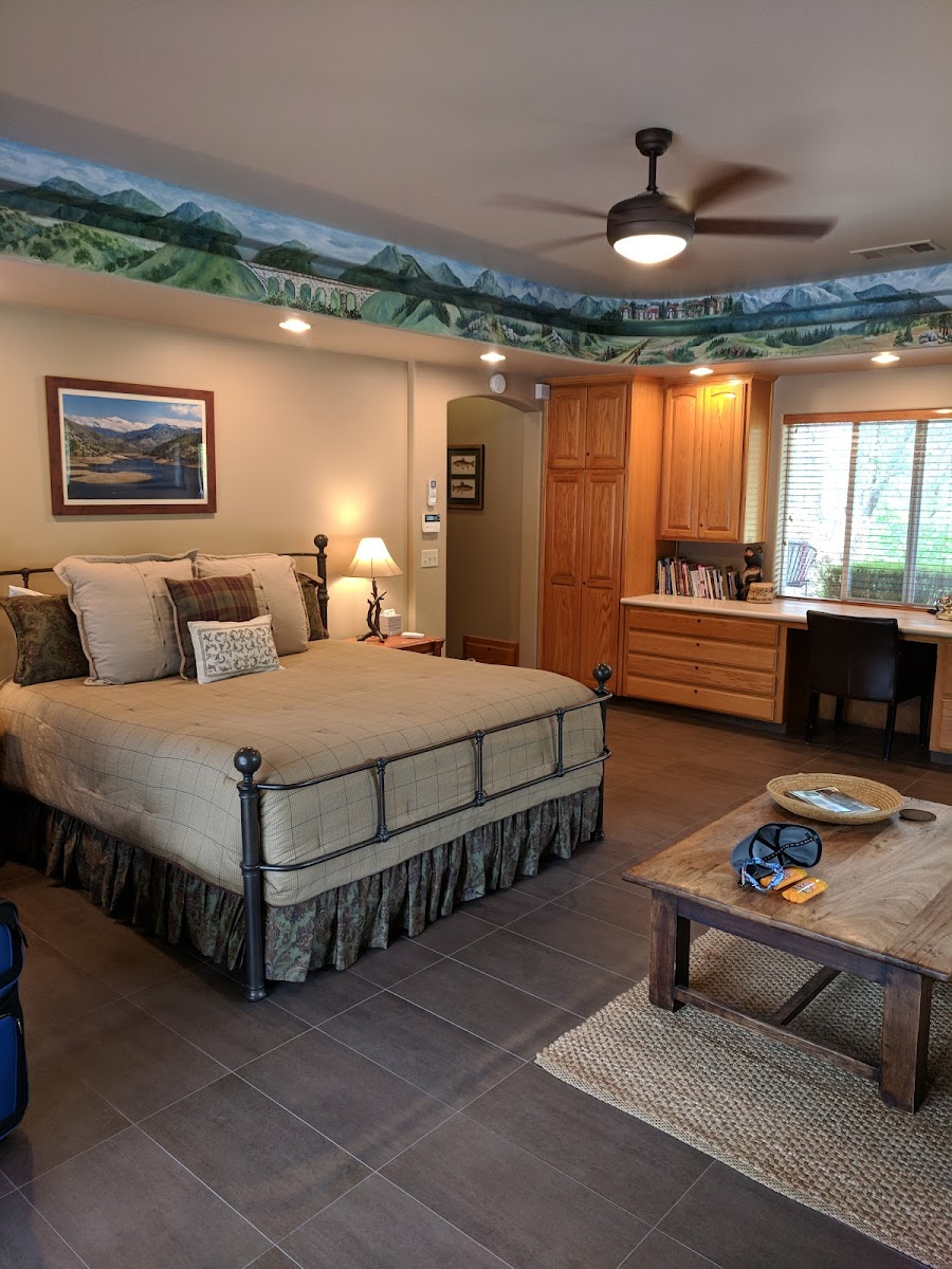 The River Jewel Suites