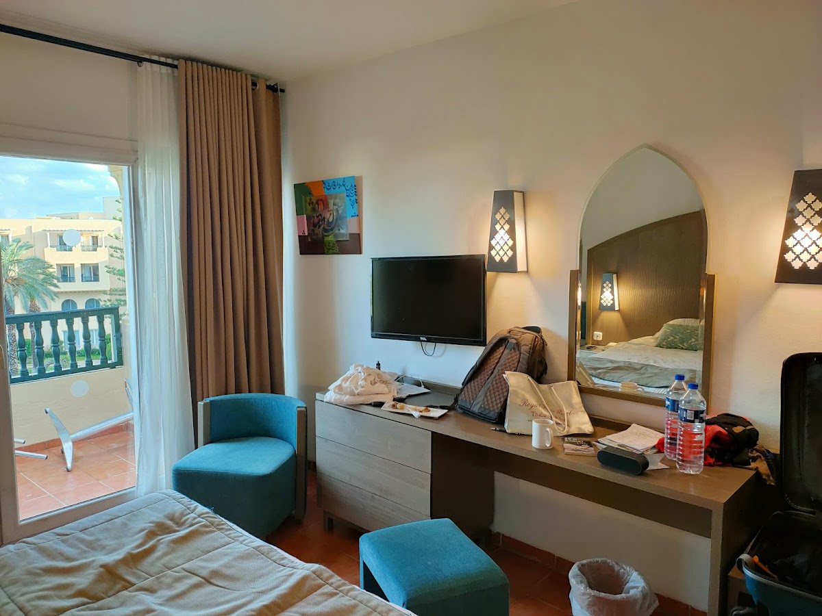 Room 8