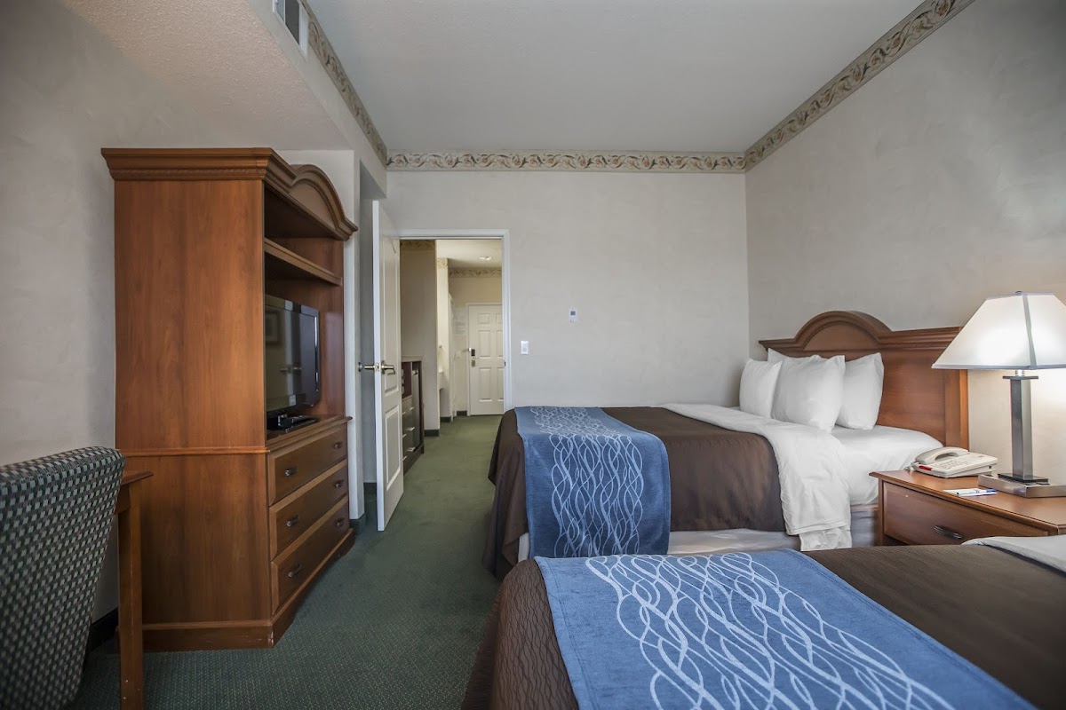 Quality Inn & Suites Dixon near I-88 photo 2