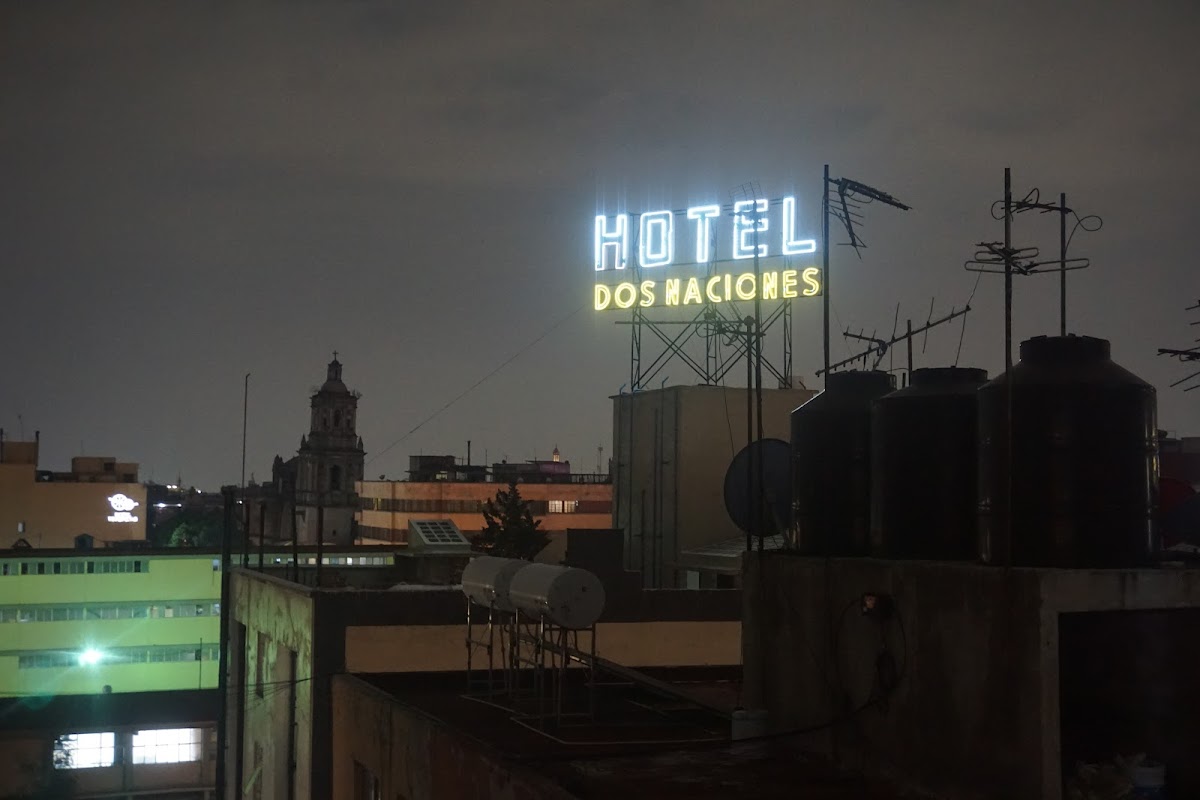 Hotel Dos Naciones photo 3