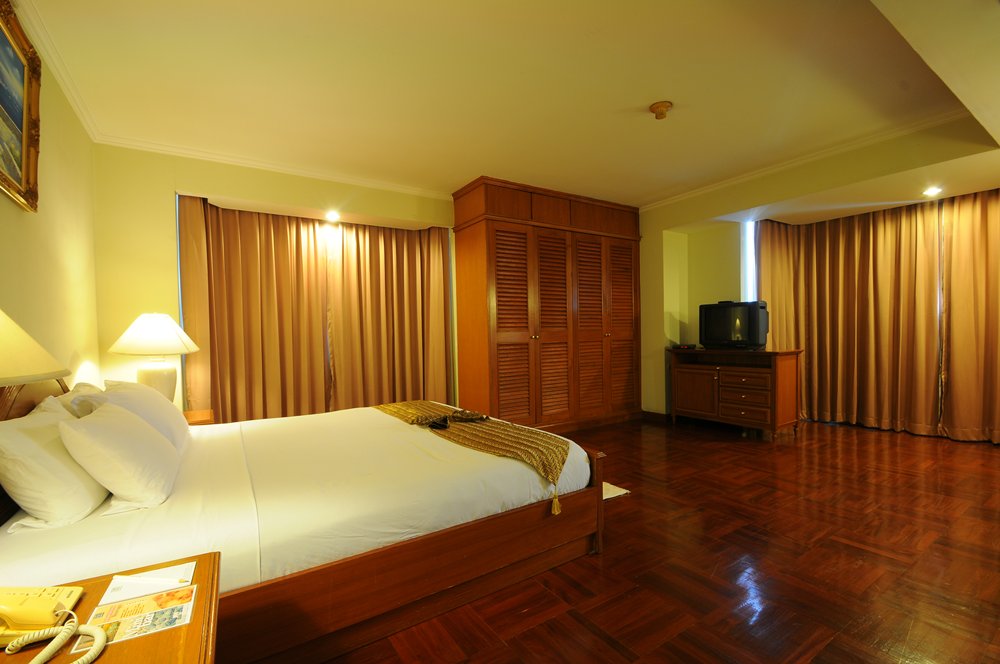 Room 5