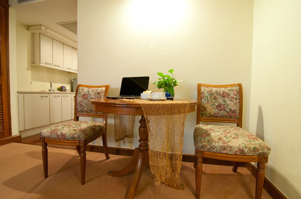 Room 6