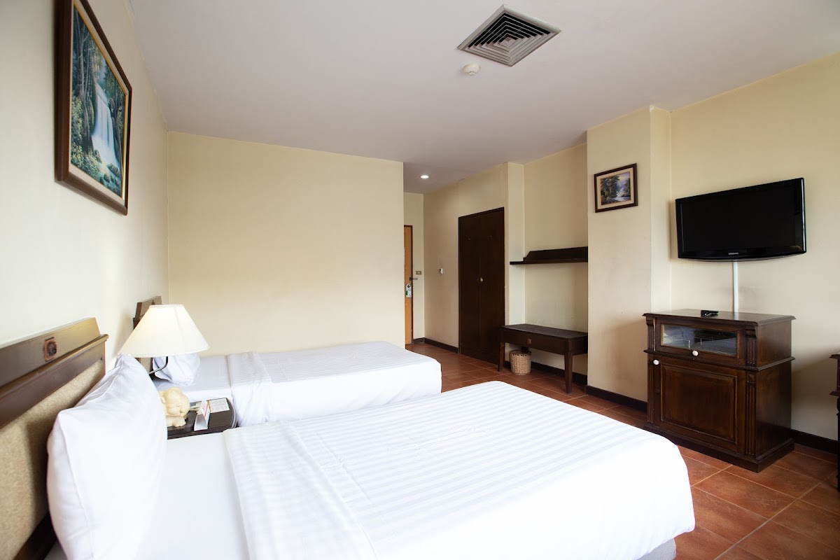 Room 8