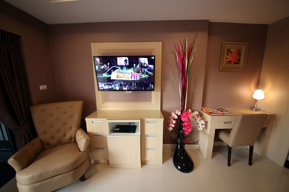 Room 7