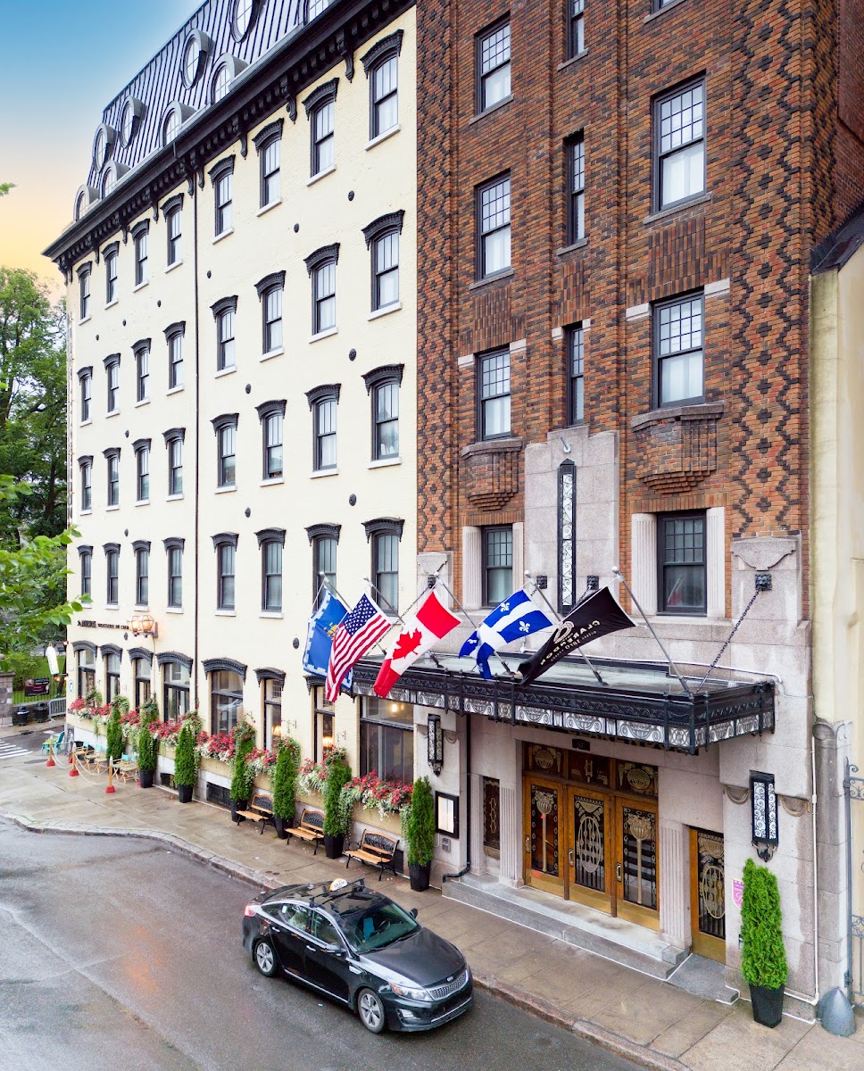 Clarendon Hotel
