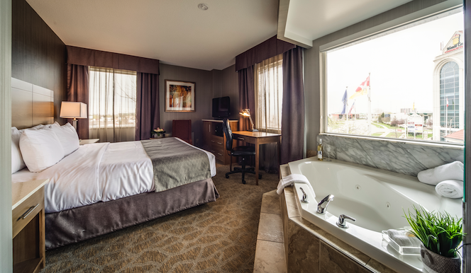 Monte Carlo Inn - Airport Suites photo 2