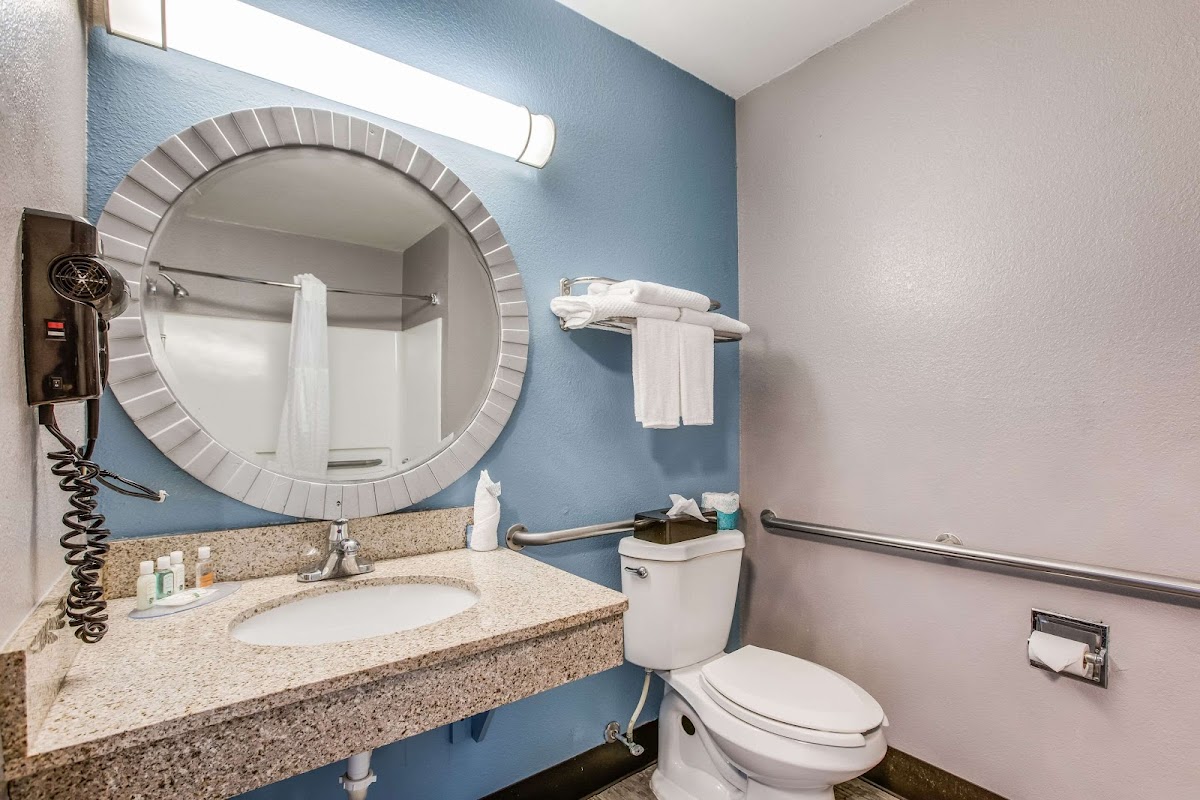 Quality Inn Atlanta Airport-Central photo 3