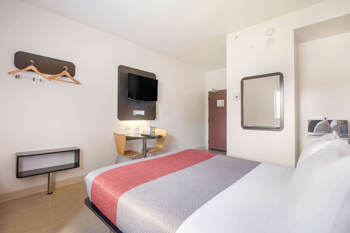 Motel 6 Kingston, ON photo 2
