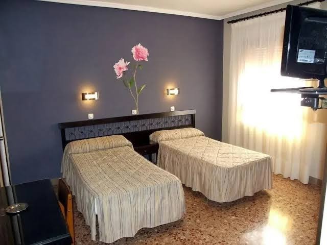 Room 4