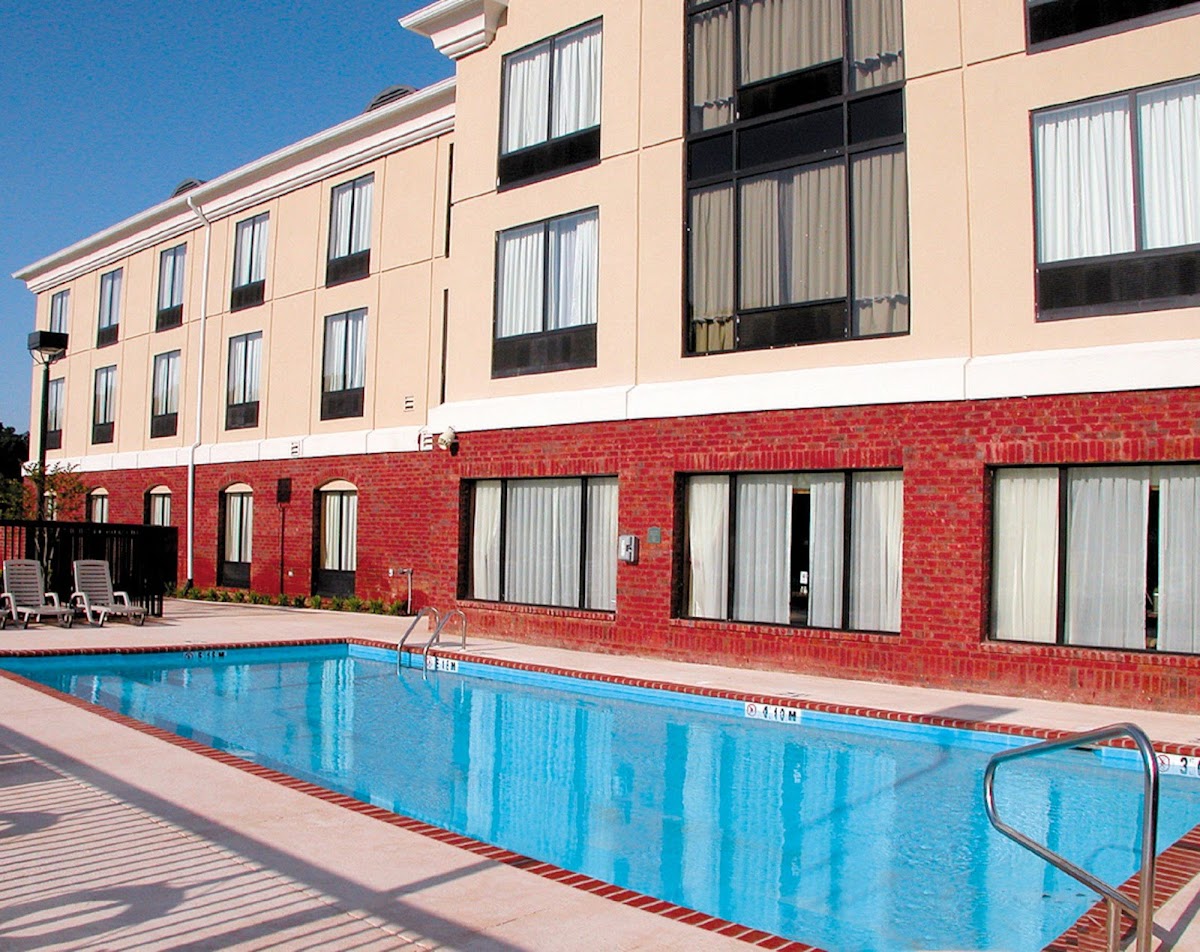 Holiday Inn Express & Suites Tupelo by IHG