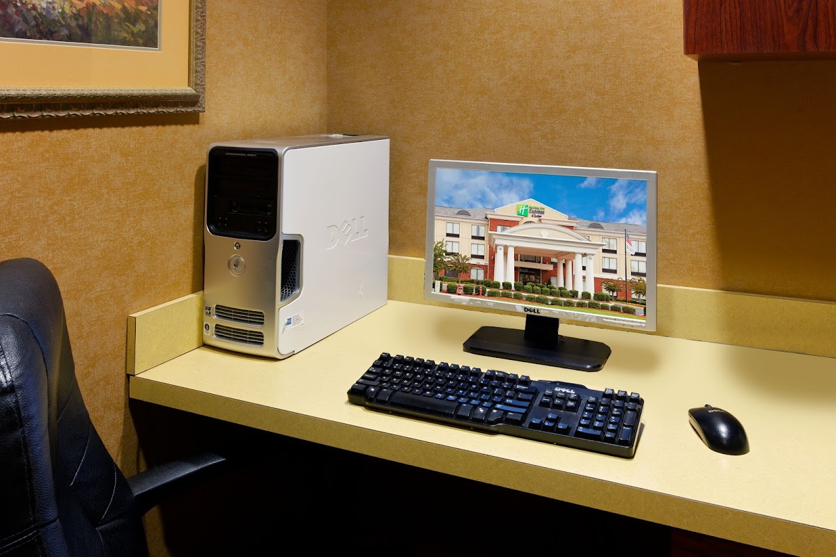 Holiday Inn Express & Suites Tupelo by IHG photo 3