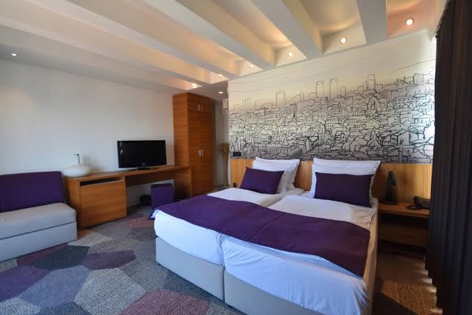 Room 5