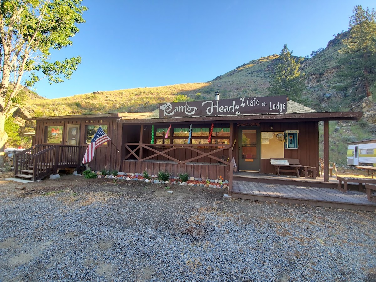 Ram’s Head Cafe and Lodge