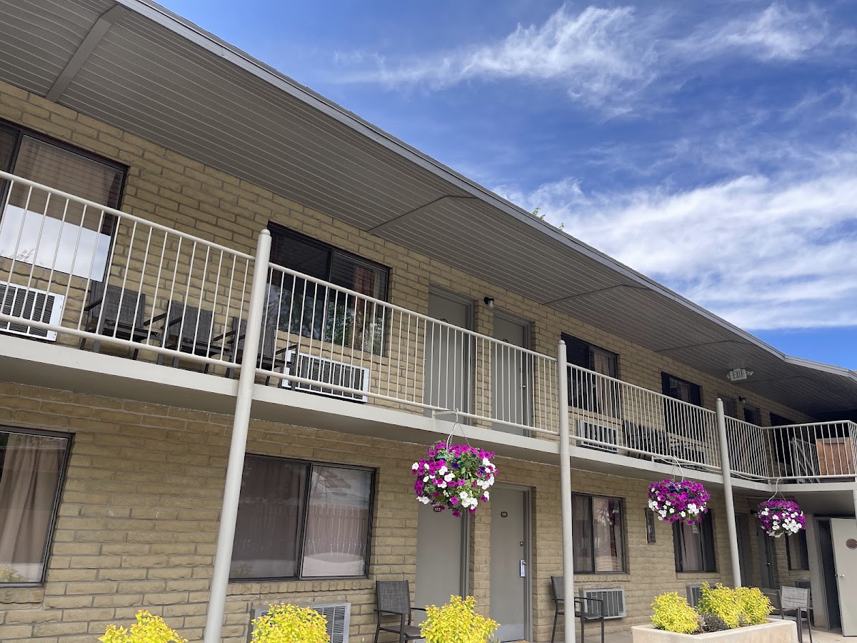 Moab Rustic Inn photo 3