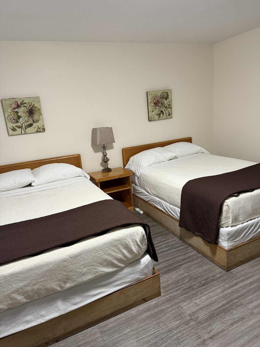 Birchville Motel