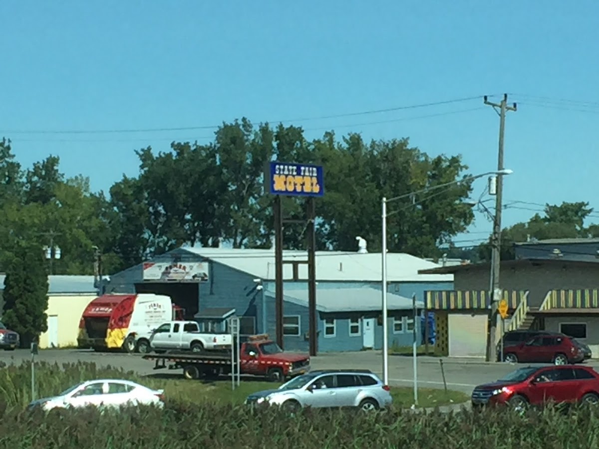 State Fair Motel photo 2