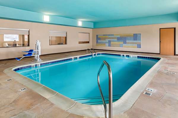 Comfort Suites Vincennes photo 3