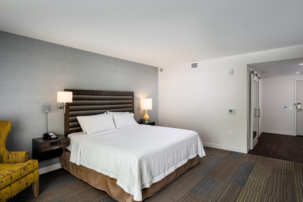 Hampton Inn & Suites by Hilton Seattle/Northgate photo 3