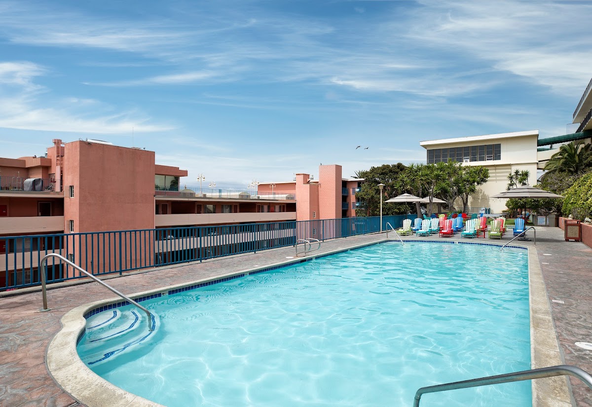 La Jolla Cove Hotel & Suites
