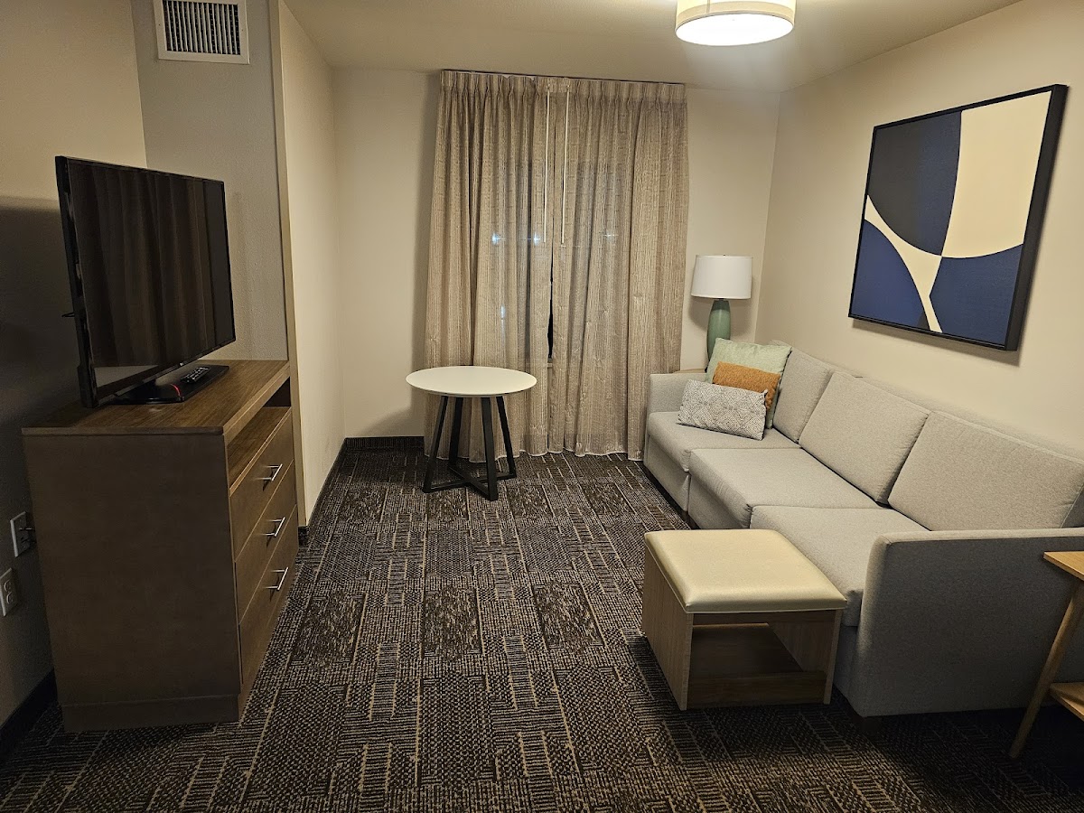 Staybridge Suites Southgate – Detroit Area, an IHG Hotel photo 2