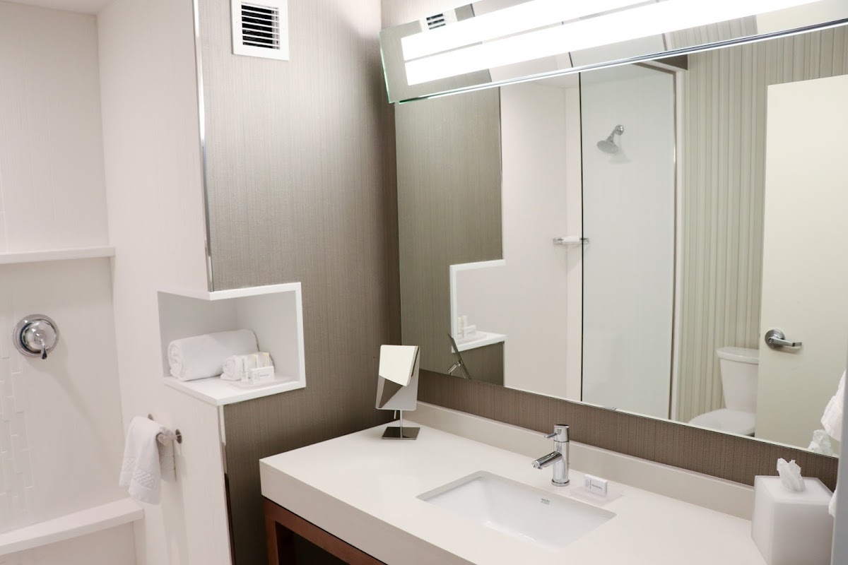Courtyard by Marriott Columbus OSU photo 3