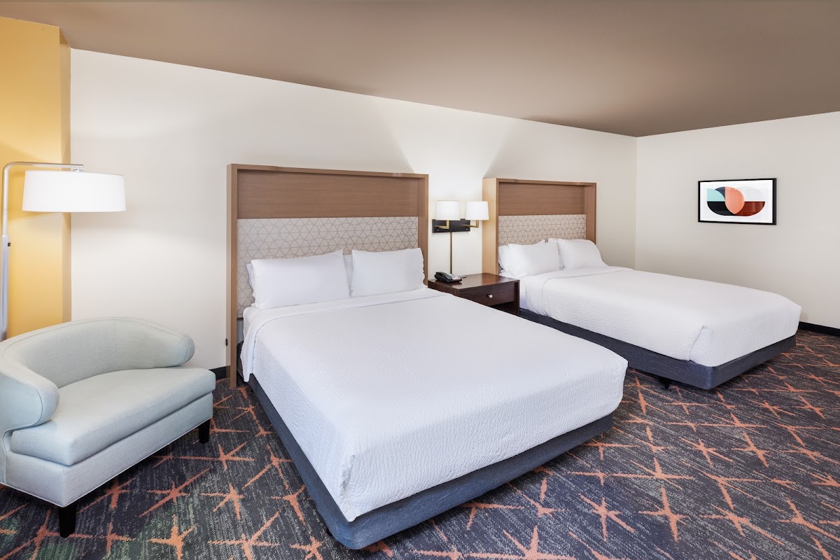 Holiday Inn & Suites Tulsa South by IHG photo 2
