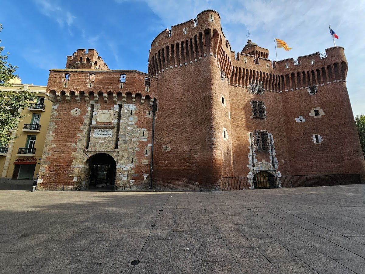 Le Castillet / Musée Casa Pairal