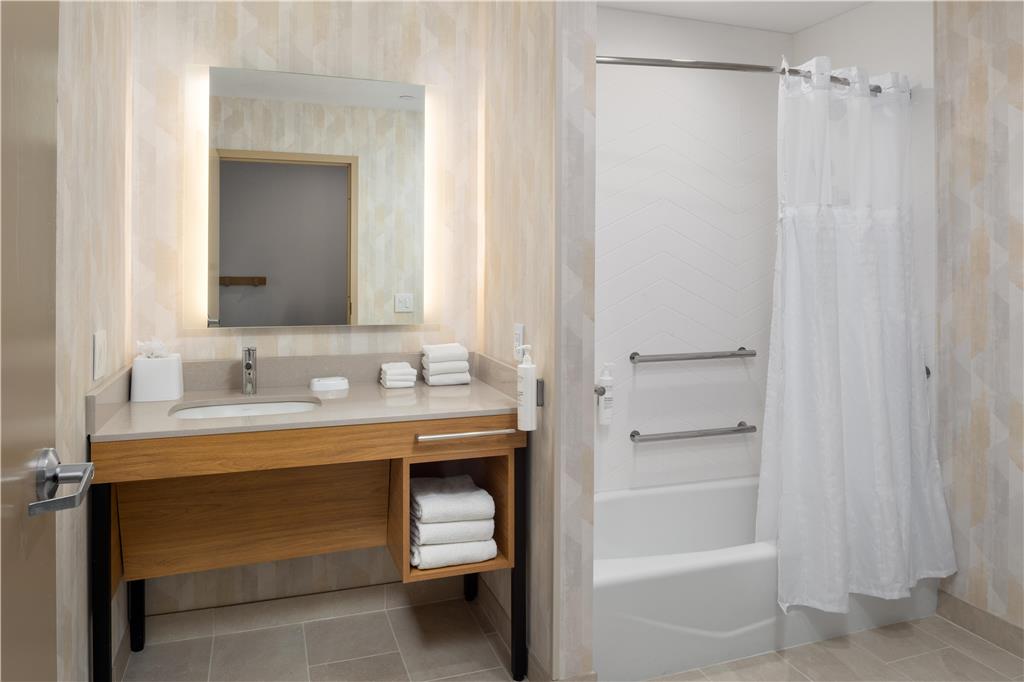 Hampton Inn & Suites by Hilton San Diego SeaWorld photo 3