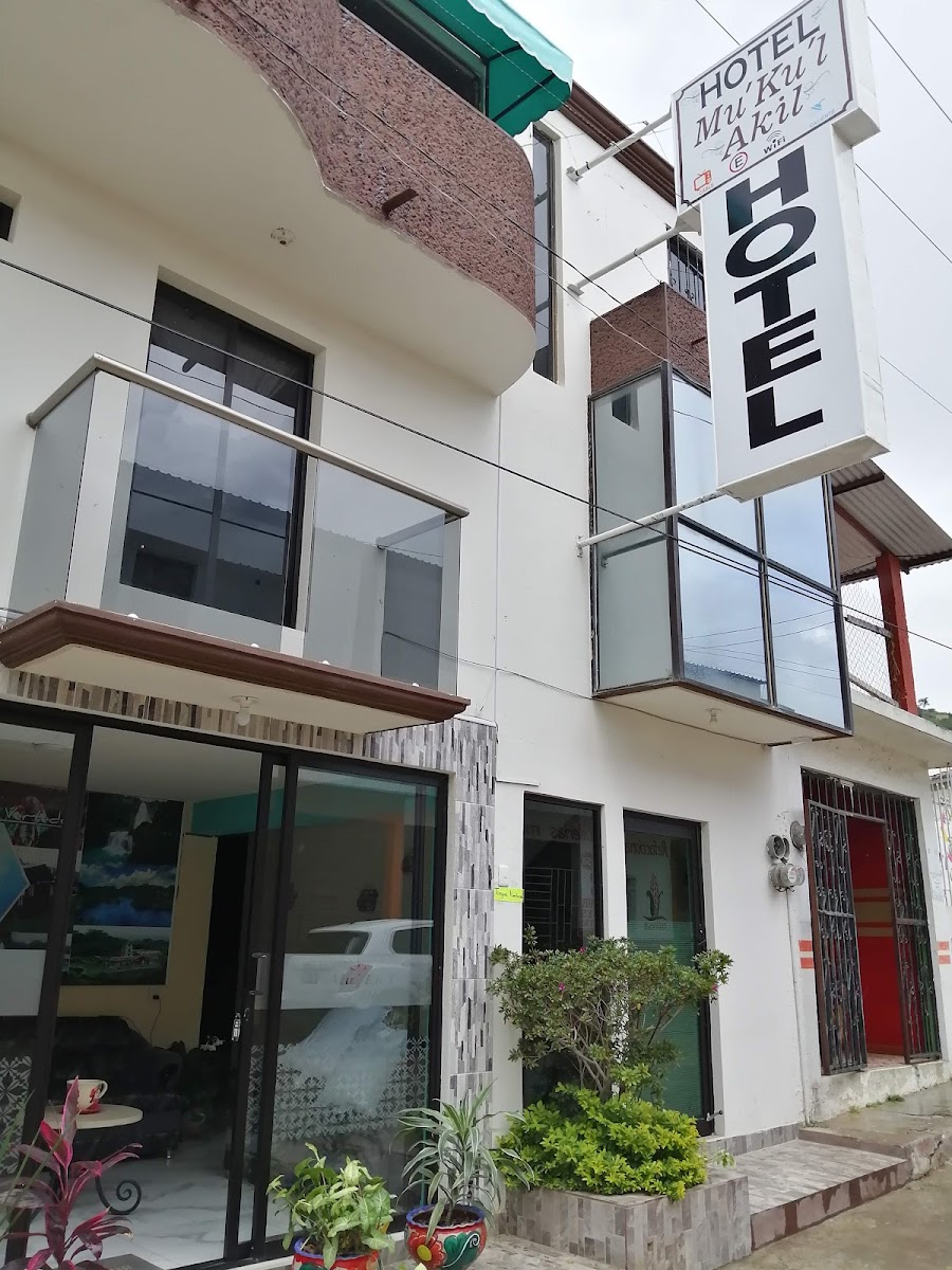 Hotel mukul akil