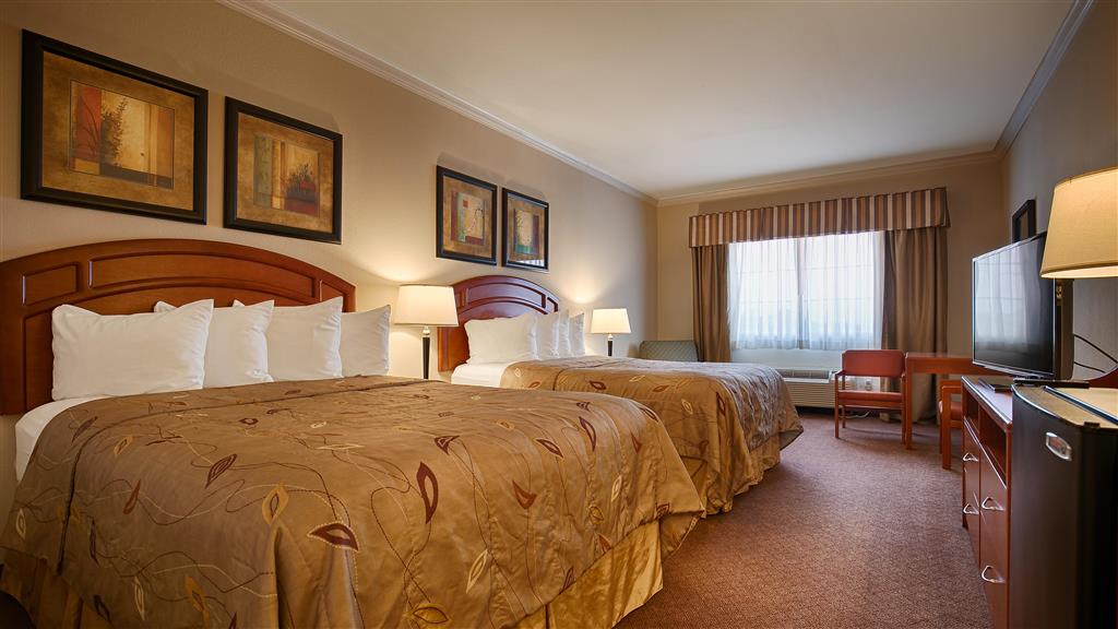 Best Western Cleveland Inn & Suites photo 2