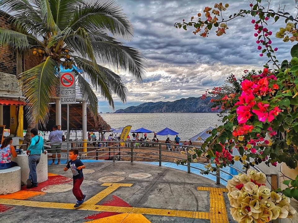 Cuastecomates Playa Incluyente