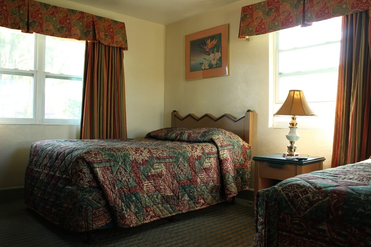 Cozy Court Motel photo 2