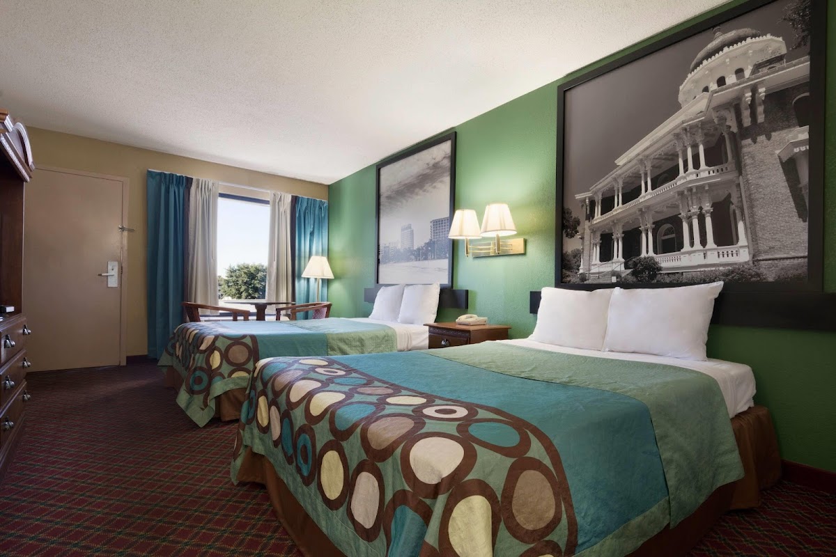 Super 8 by Wyndham Hattiesburg North/University Area photo 2