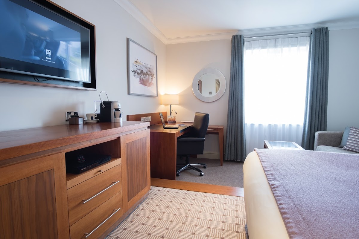 Thorpe Park Hotel & Spa photo 2