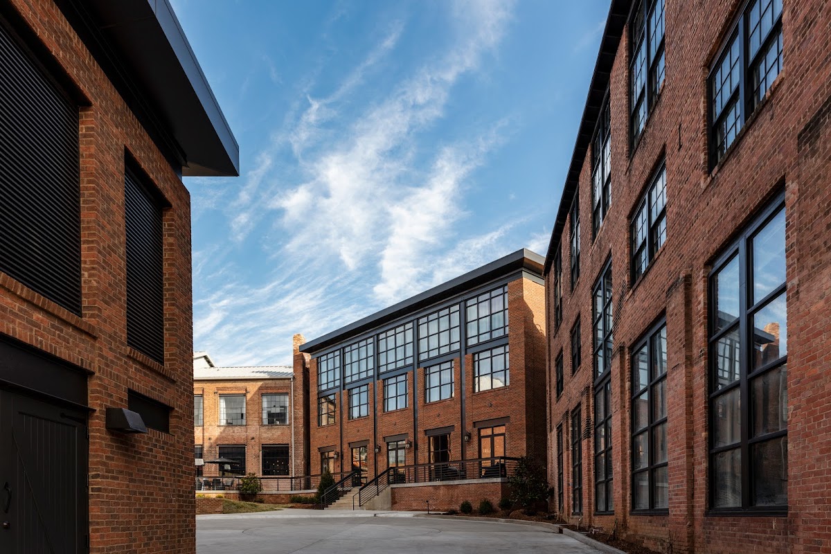The Foundry Hotel Asheville, Curio Collection by Hilton photo 3