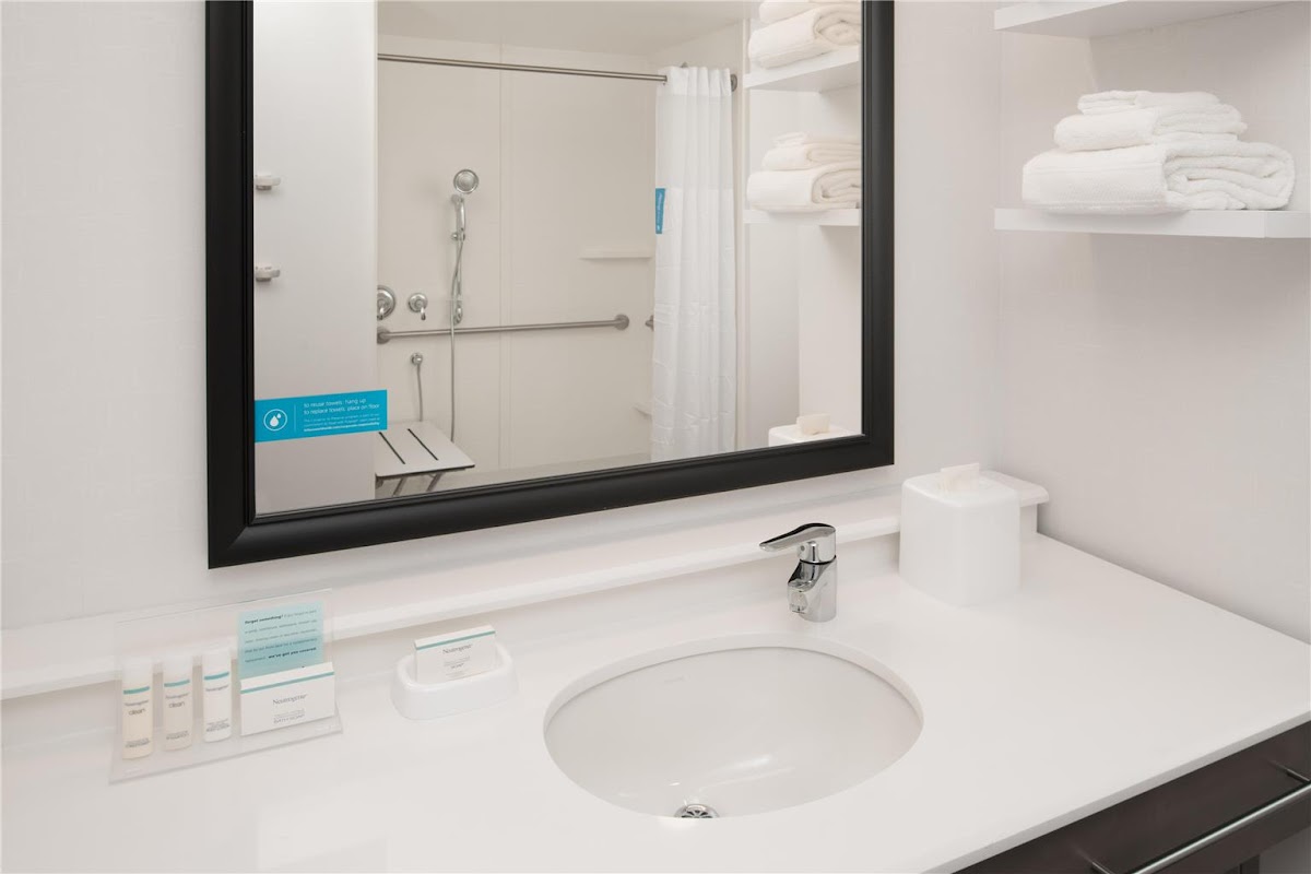 Hampton Inn & Suites Portland-Pearl District photo 3