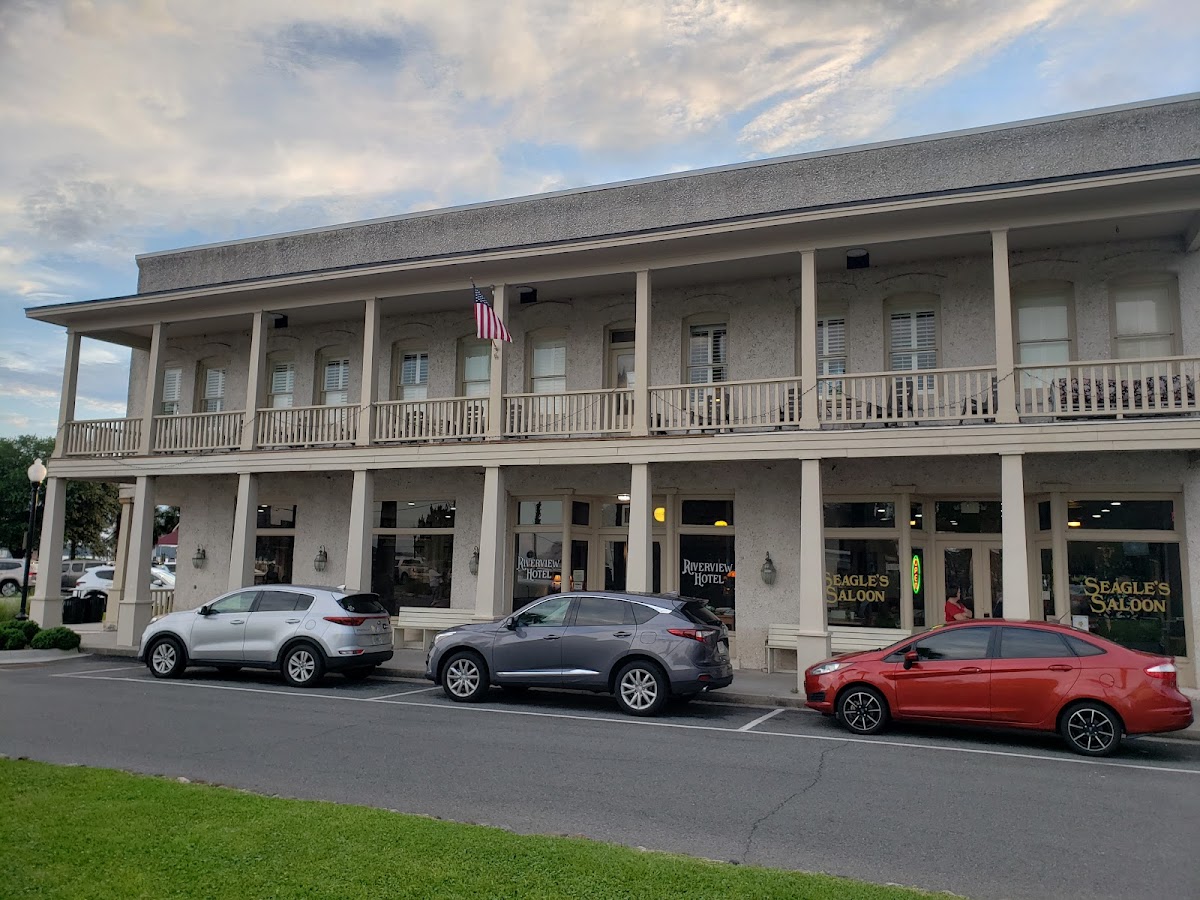 Riverview Hotel photo 2