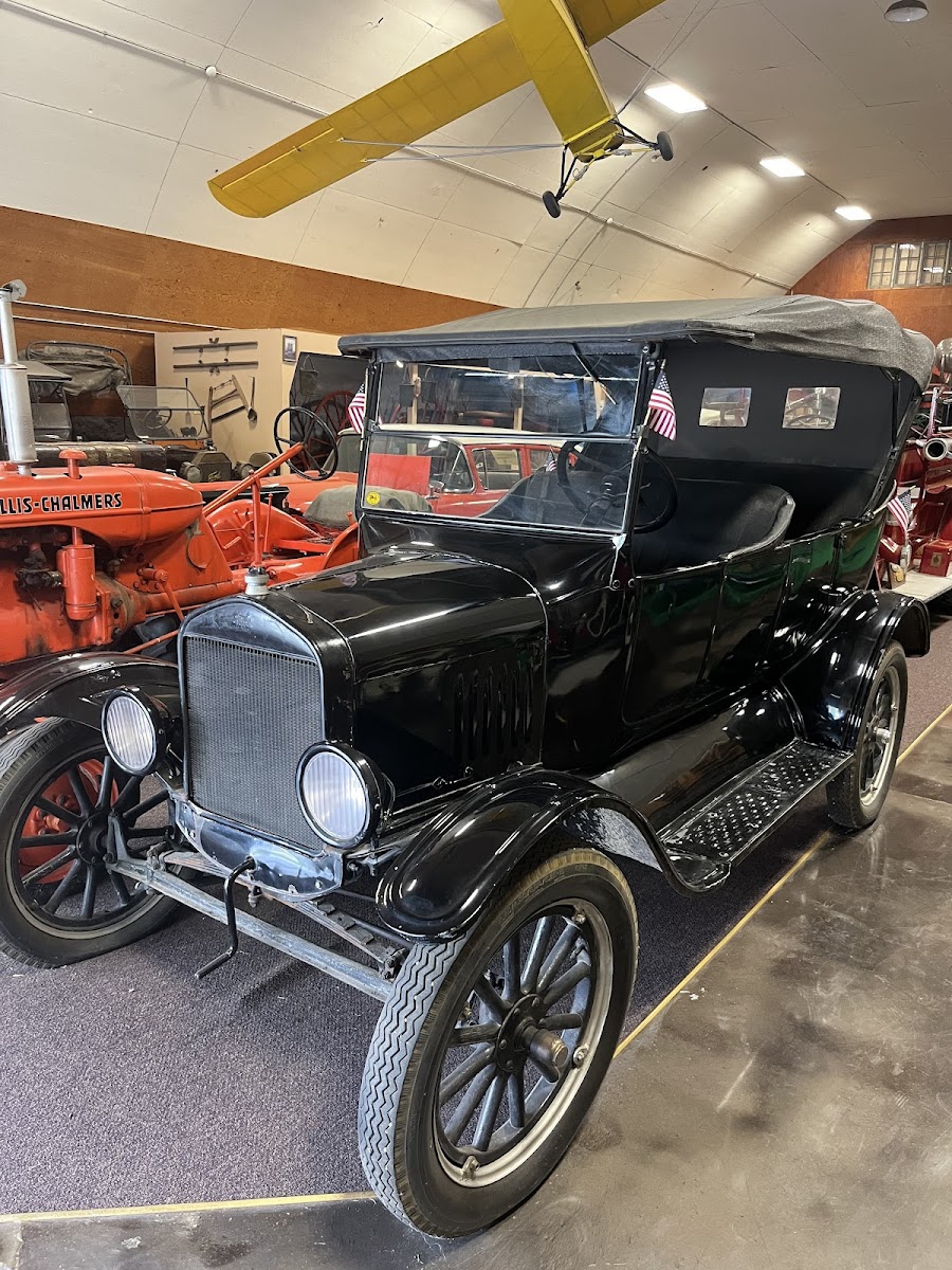 Walsh County Historical Museum