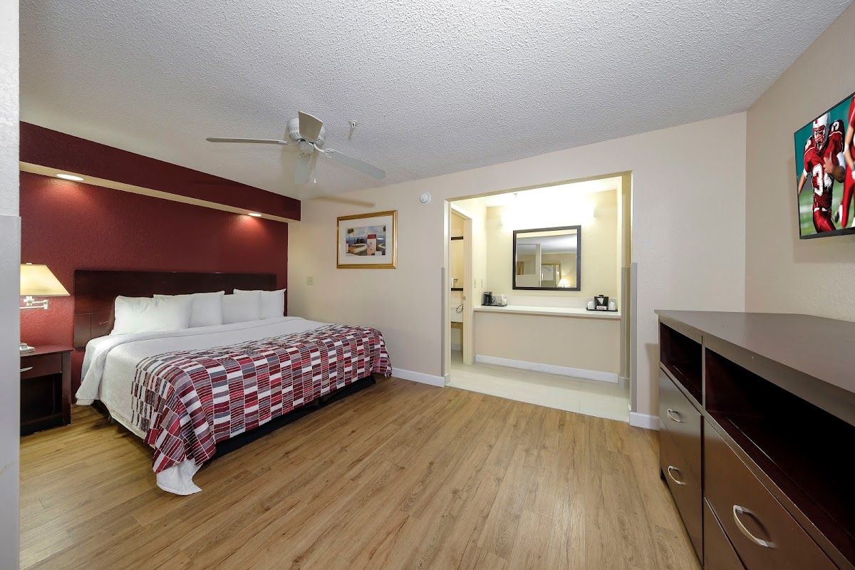 Red Roof Inn Ellenton - Bradenton NE photo 2