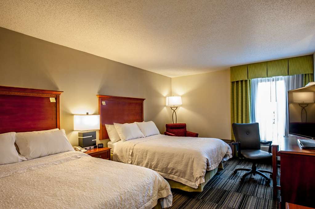 Hampton Inn Bowling Green photo 2