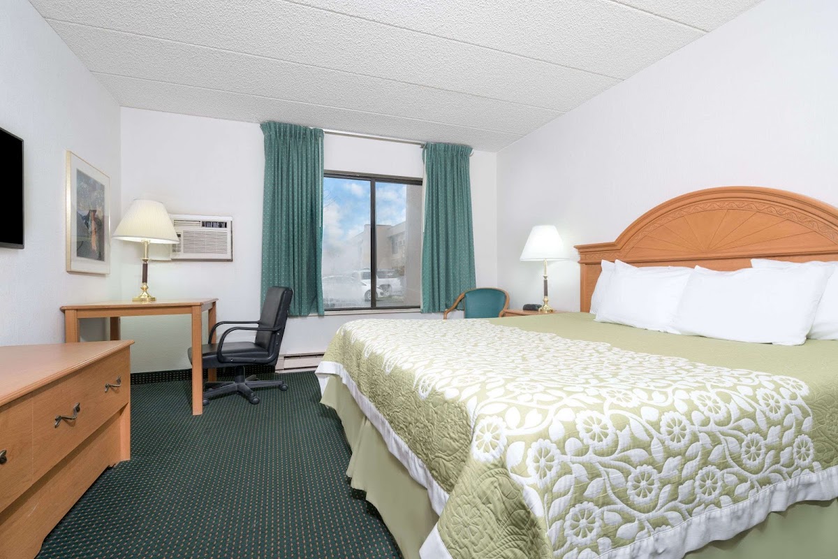Days Inn by Wyndham St Cloud photo 2