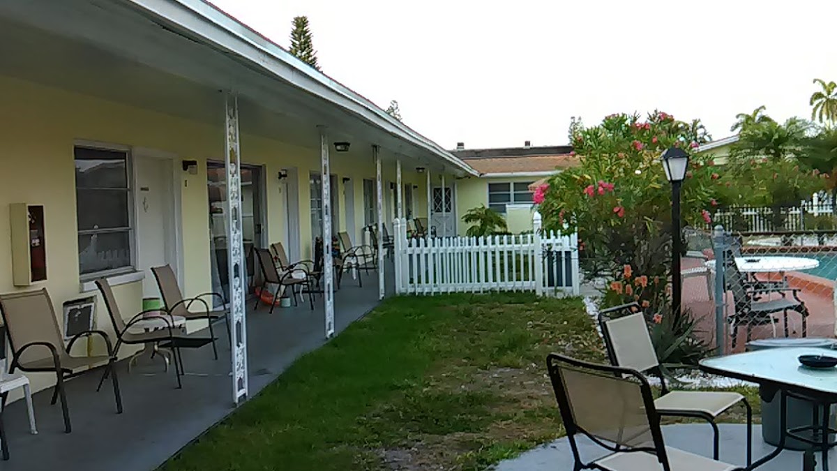 Colonial Resort Motel photo 3