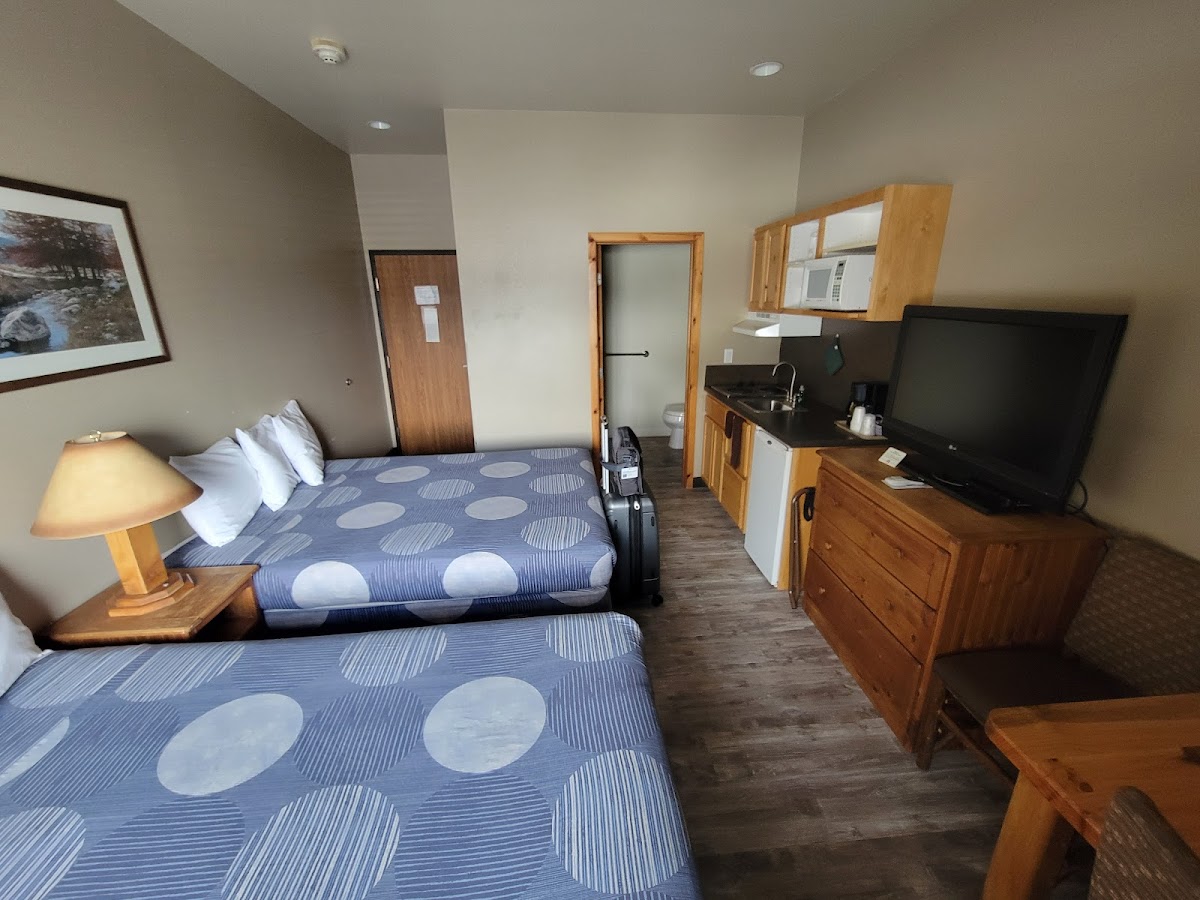 Boulder Creek Inn