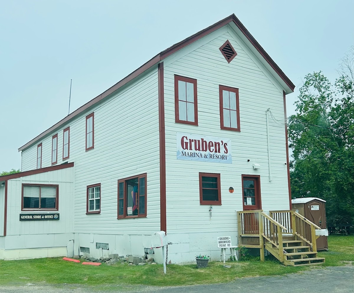 Gruben's Marina & Resort