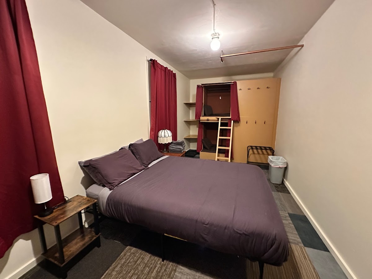 West River House photo 2